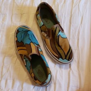 Limited Edition floral print Vans